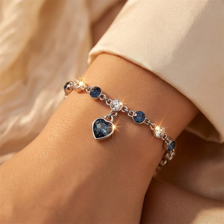 Pulseira de Cadeia com Coração de Safira Prateada