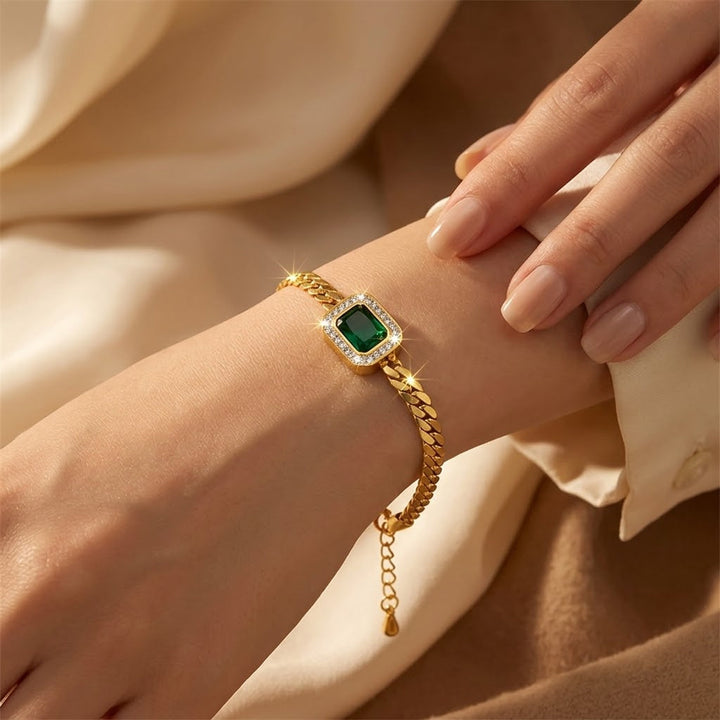 Pulseira de Cadeia em Ouro e Esmeralda