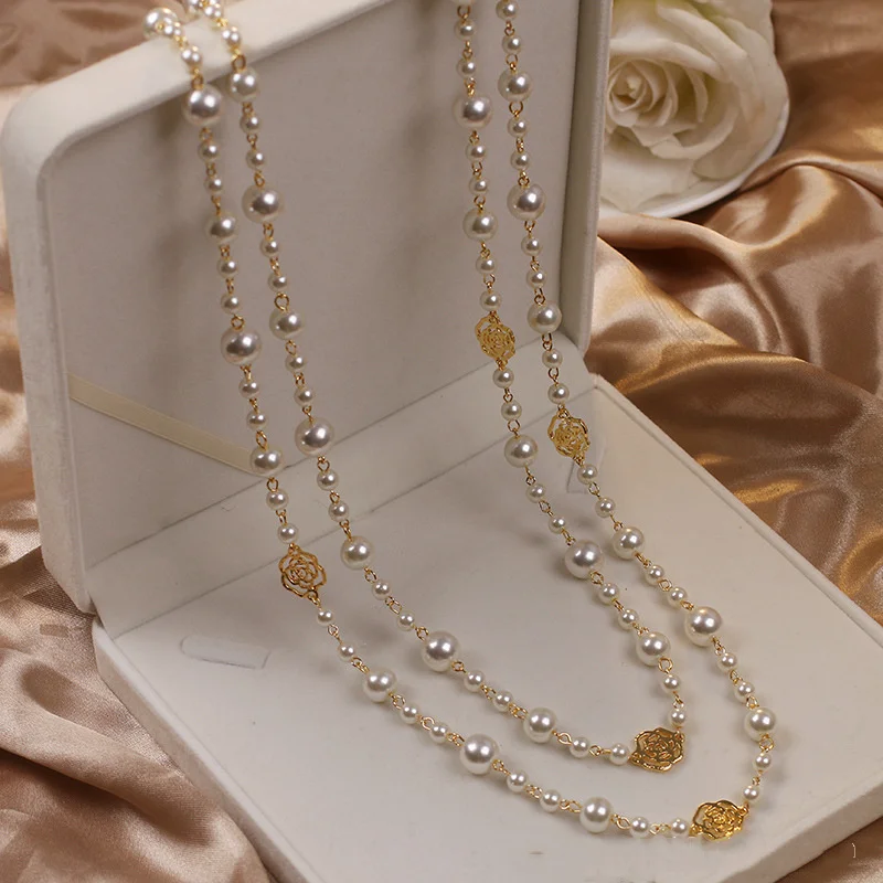 Colar de Pérola Dourada Elegante